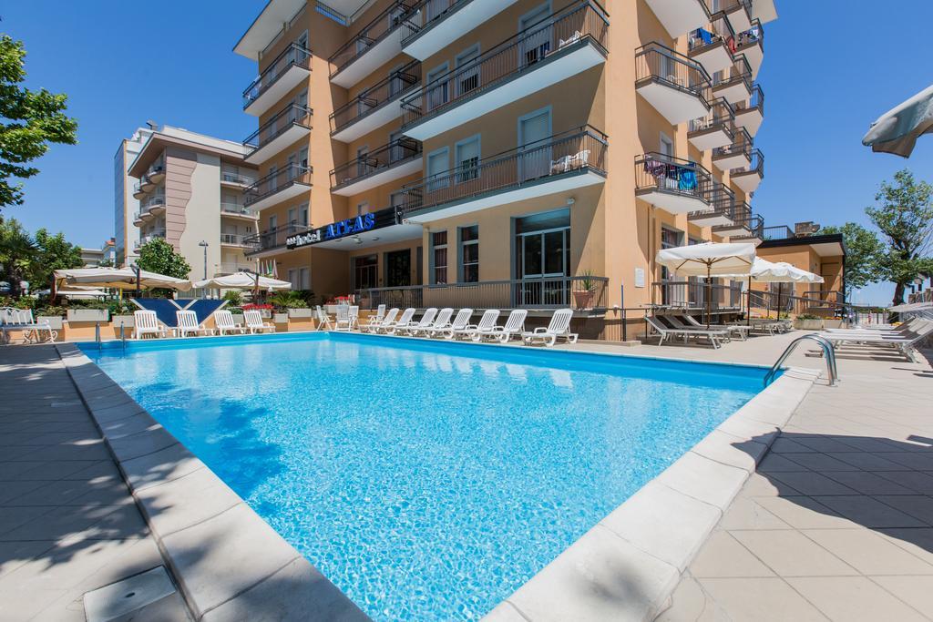 Hotel Atlas Римини Екстериор снимка